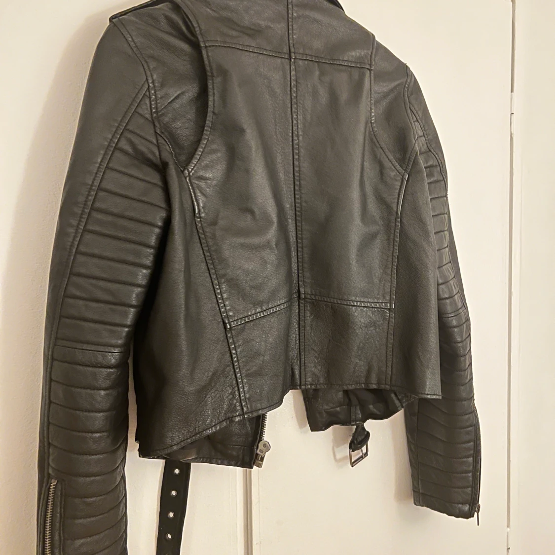 Läderjacka  - 90