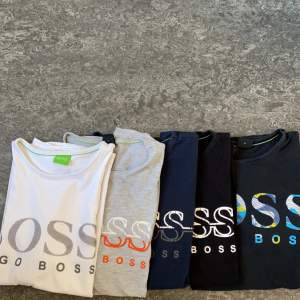 5 Fräscha hugo boss T-Shirts till ett lågt pris! Går såklart ner i pris vid snabbaffär. Meddela mig gärna vid frågor:)