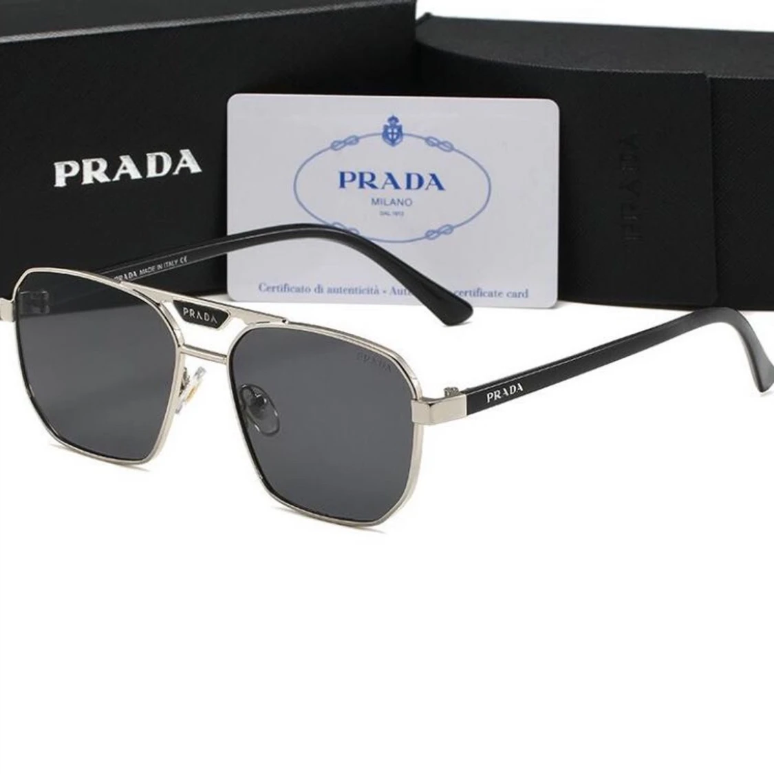 Prada solglasögon 