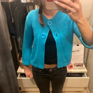 Kogta - Trekvarts kofta så cool!!💘💘