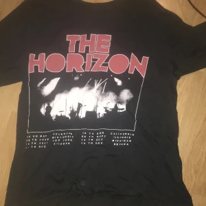 The horizon tröja - ❤️
