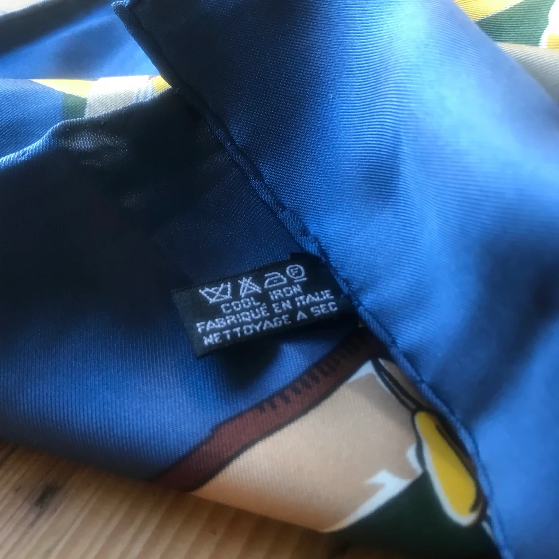 Äkta Celine Paris scarf i silke  - 91