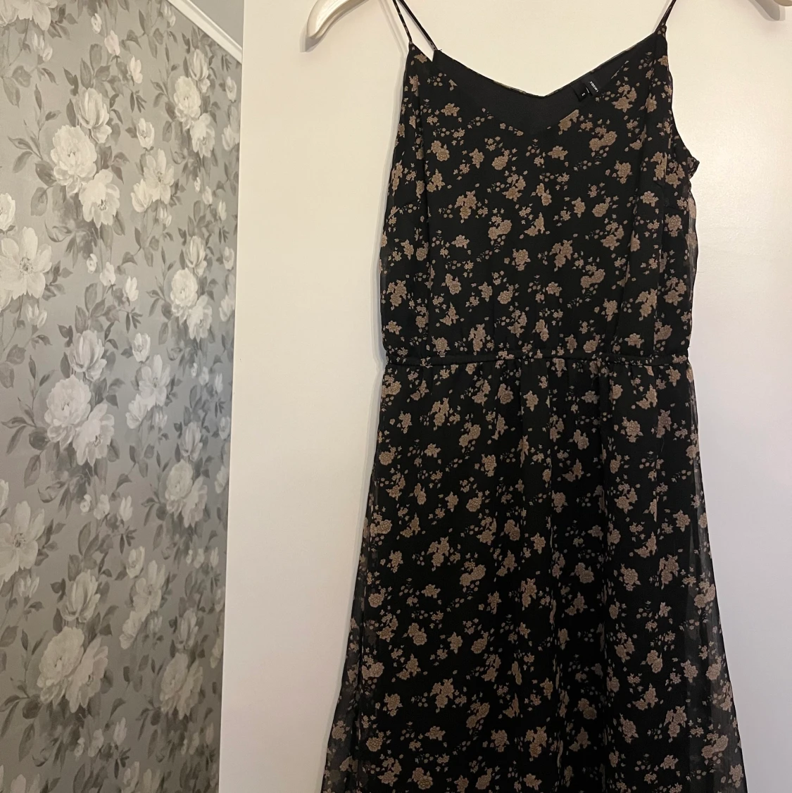 Supersöt svart klänning