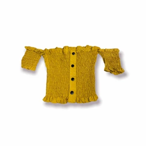Off Shoulder Topp - Gul Off Shoulder Topp med knappar. Stretchigt material Passar Storlek S