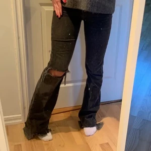 Jeans - Säljer nu mina jeans från Gina Tricot då de inte kommer till användning längre! (Bilderna är lånade) 💞💞