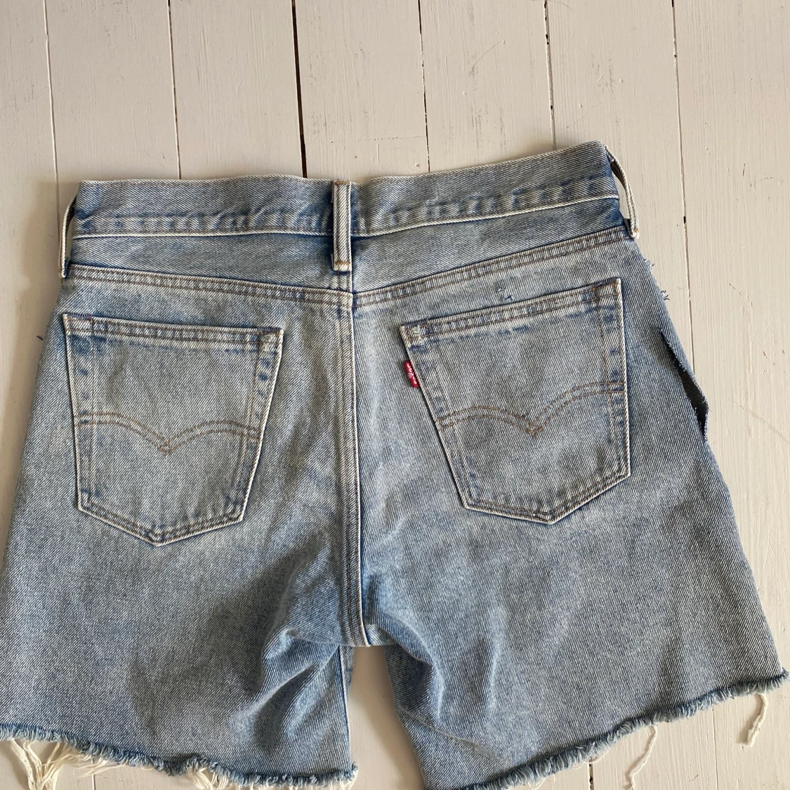 Ljusblåa Midwaisted Levi’s Shorts - 90