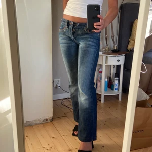 Lågmidjade jeans  - Jeans från Disel. Storlek 25. Längd 165 cm