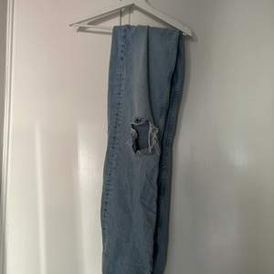Köpta på Gina tricot stl 34 Raka jeans 