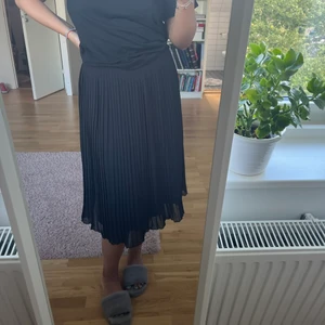 Nakd kjol - Kjol från nakd😍😍😍 säljer för att den är lite tajt på mig!!