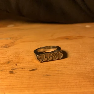 MF doom ring  - Snygg mf doom ring i stainless steel 