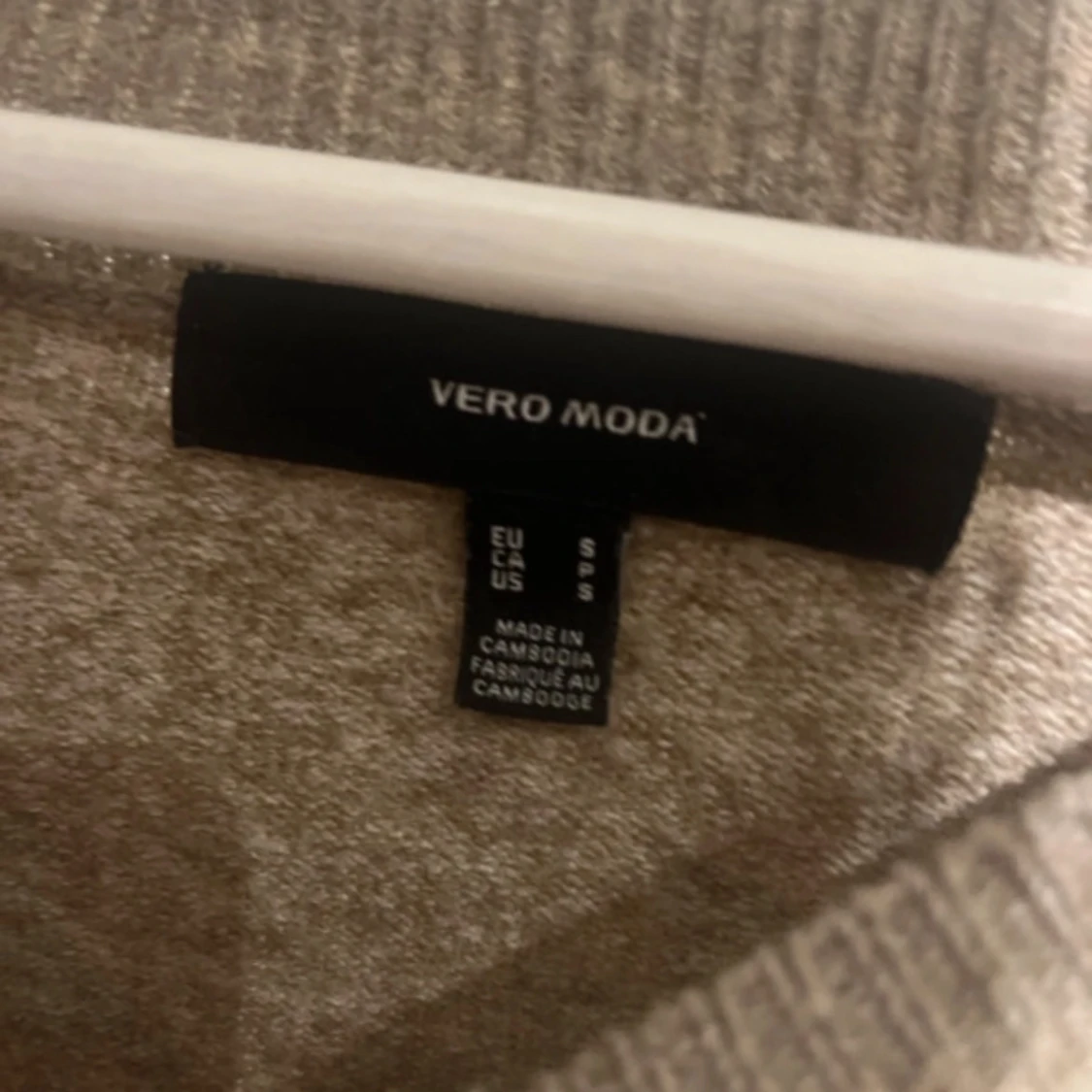 Beige stickad tröja från Vero Moda - 1