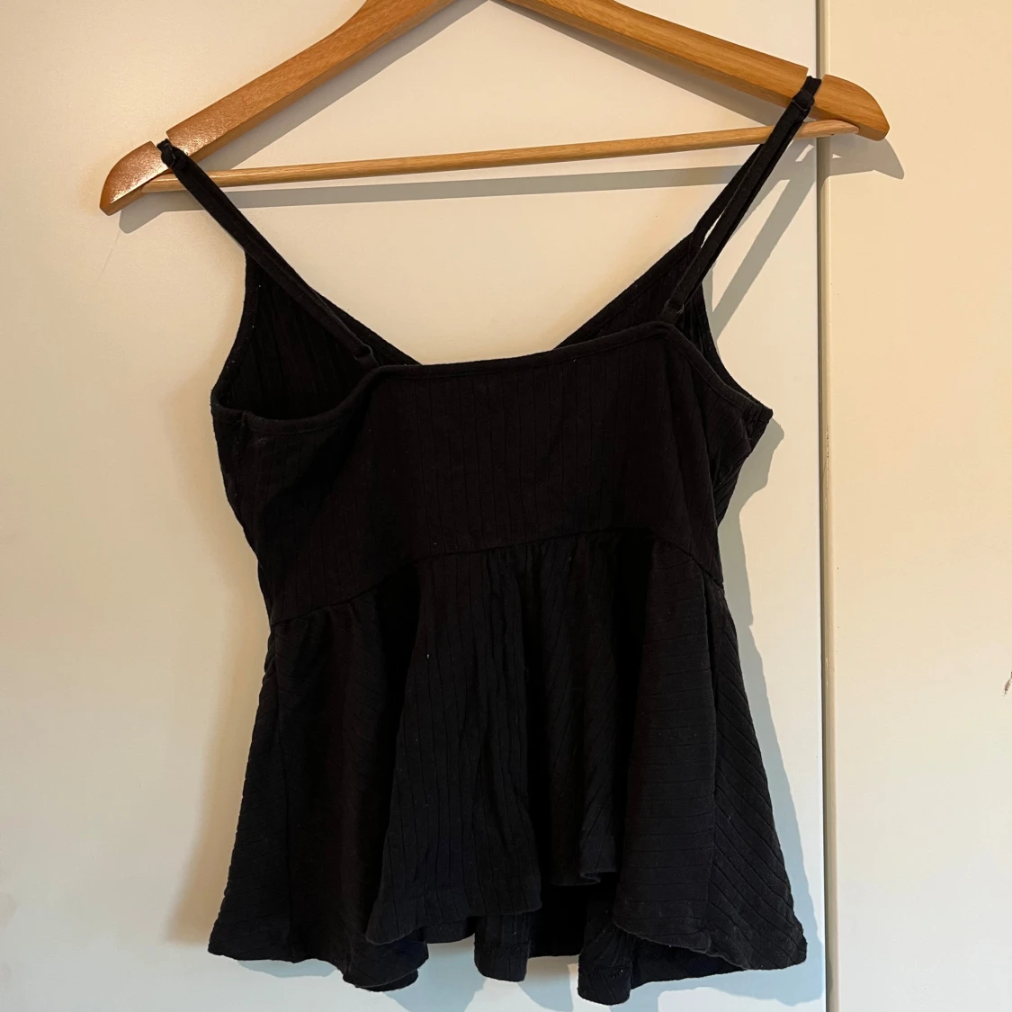 Svart ribbad vintage linnetopp  - 1