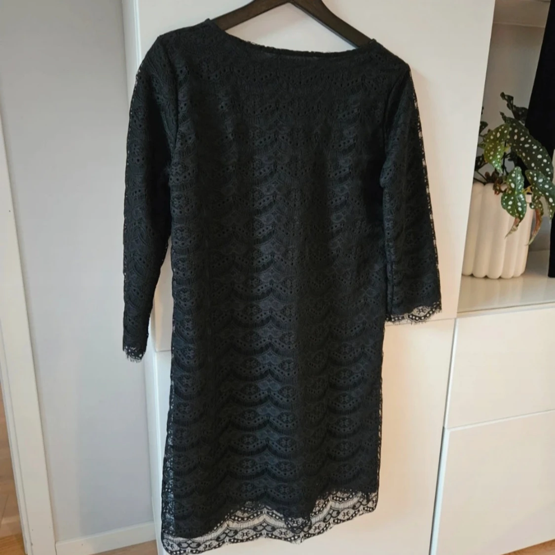 Spetsklänning ONLY  - 1