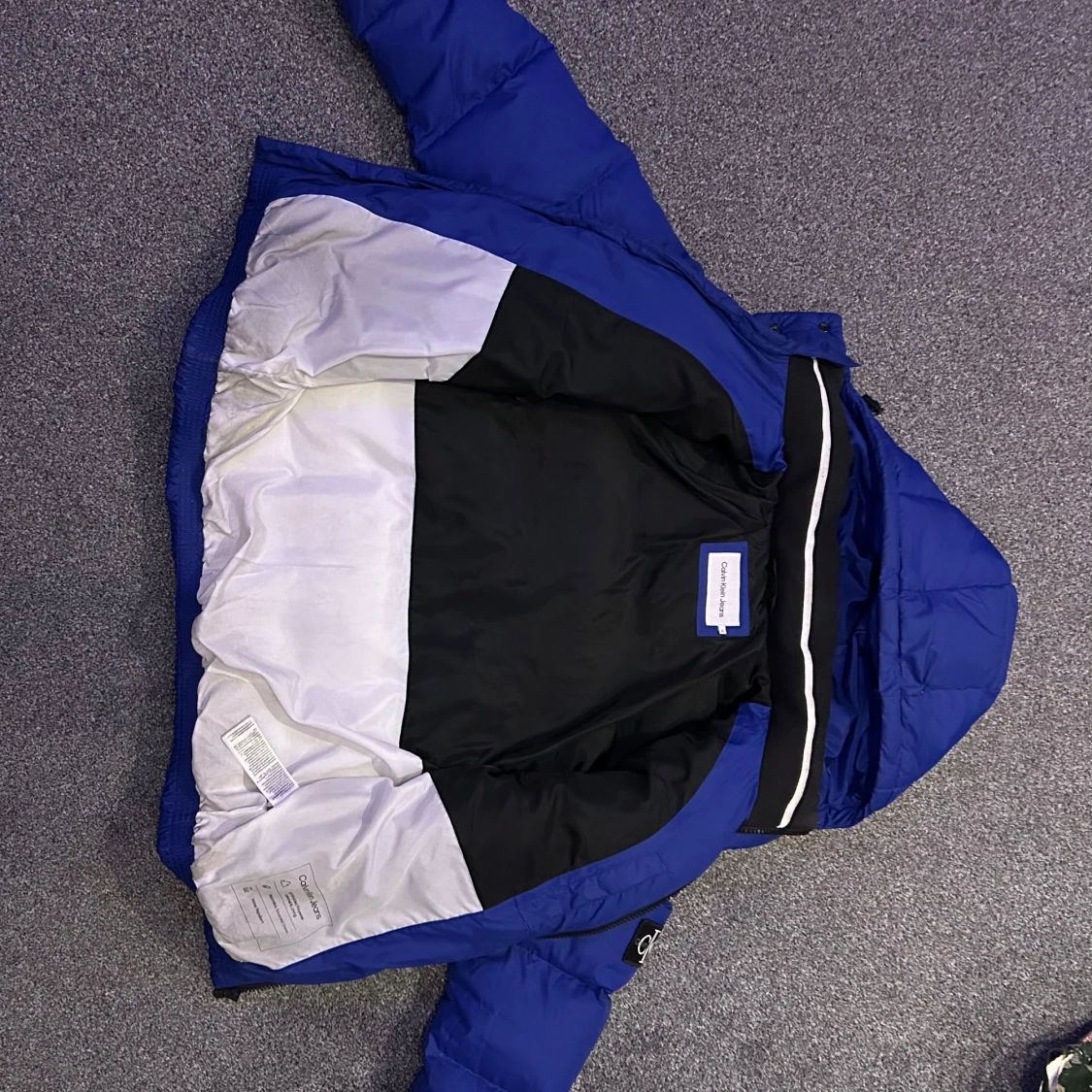 Blå pufferjacka från Calvin Klein Jeans - 1