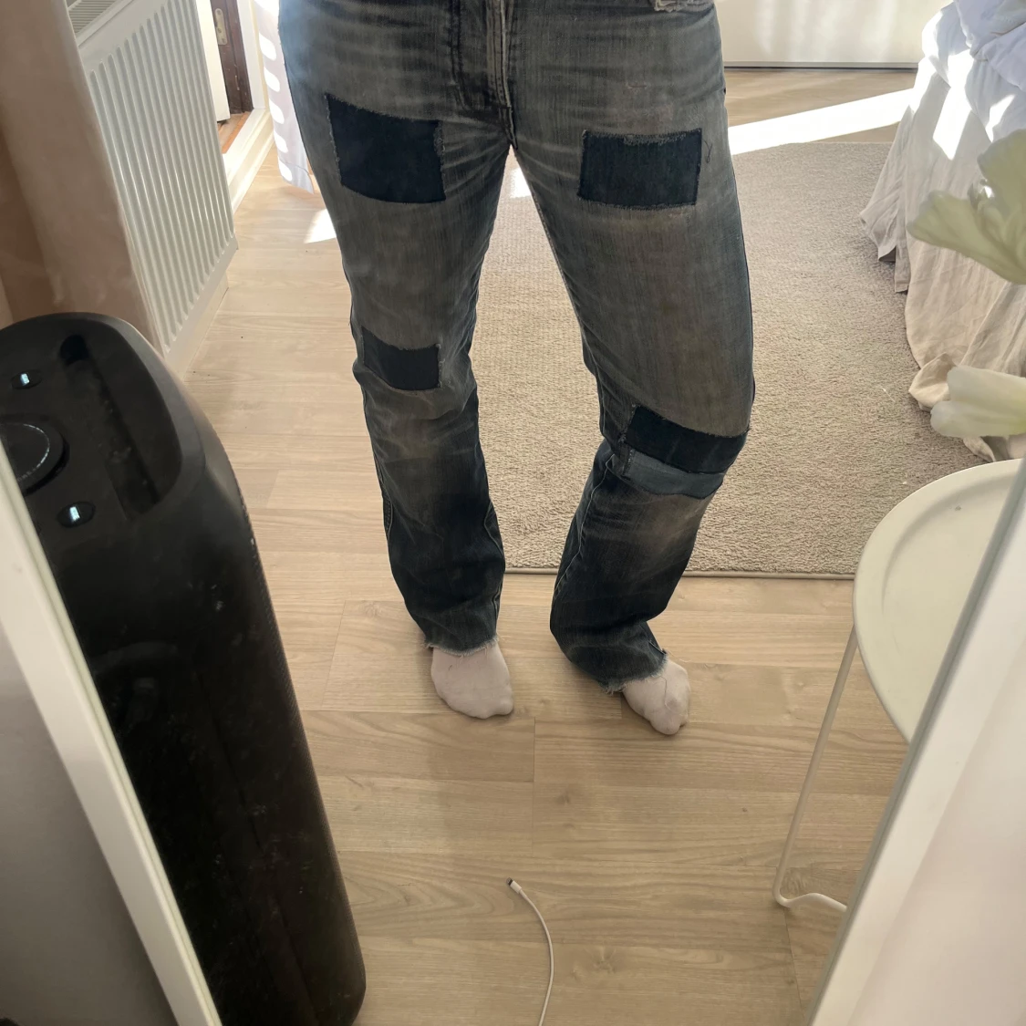 Jeans med lappdetaljer från Nudie Jeans - 2