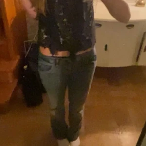 LTB jeans  - Snygga ltb jeans säljer då dom inte passar längre, säljer billigt för jag måste bli av med dom, nypris denna modell: 1099kr