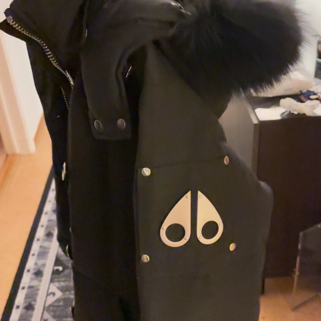 Svart dunjacka från Moose Knuckles - 4