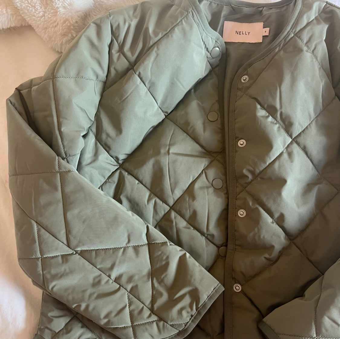 Grön jacka från Nelly - 1