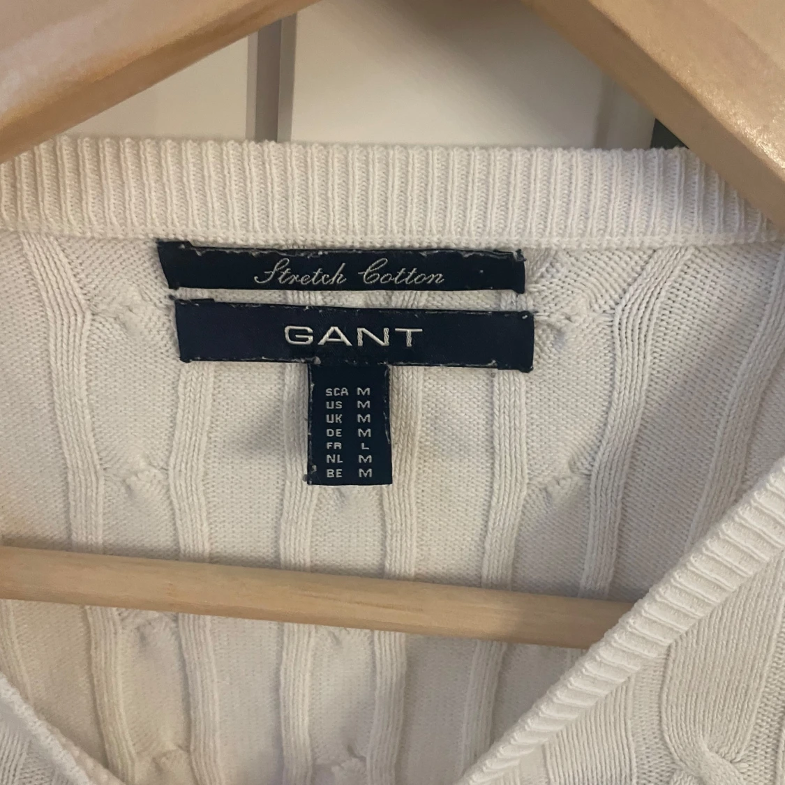 Vit kabelstickad tröja från GANT - 2