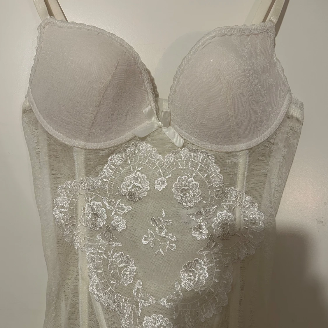 vit spetskorsett  - 2