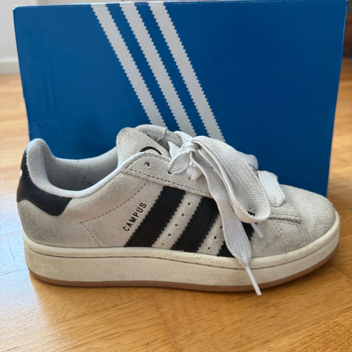 Adidas Campus sneakers i mocka