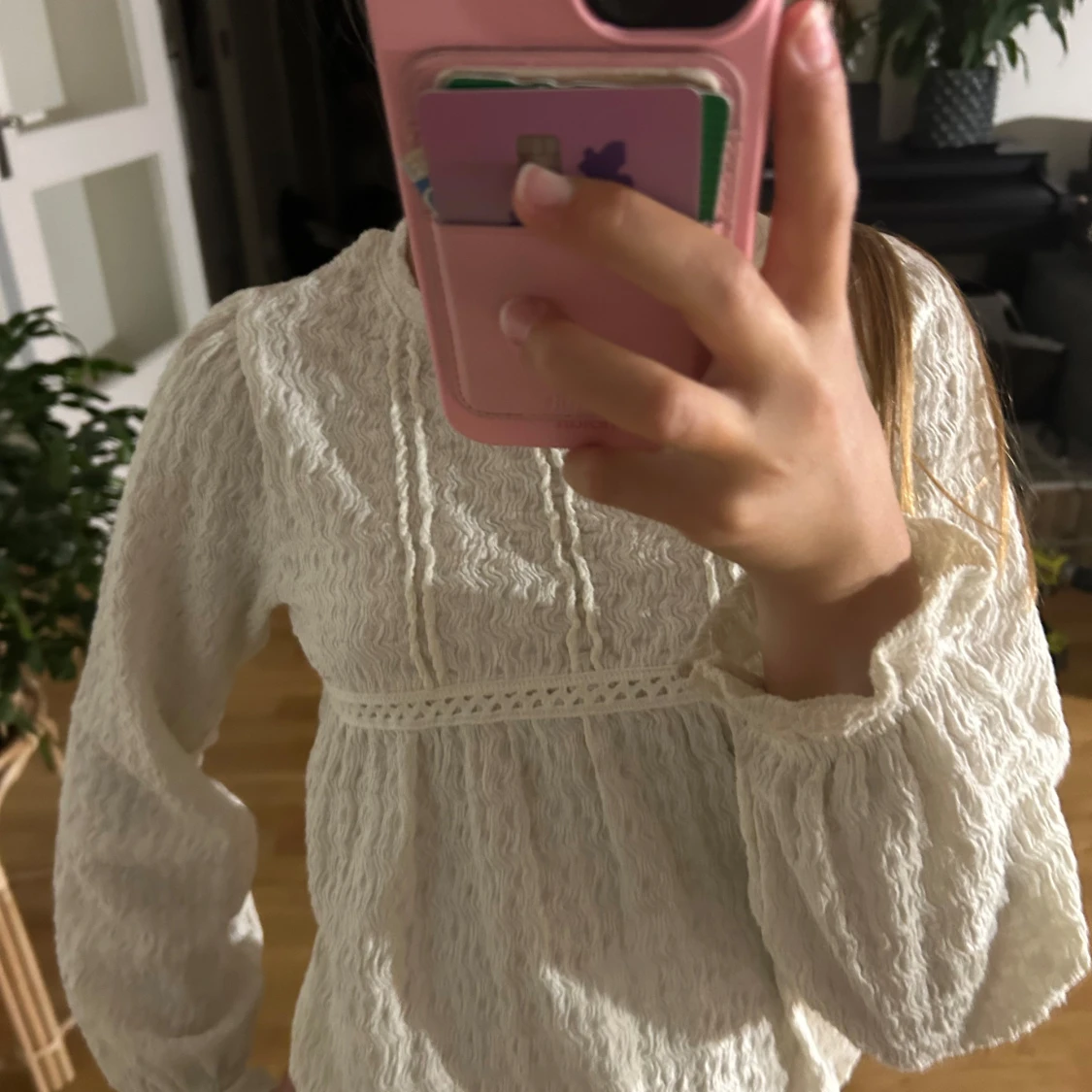 Vit strukturerad blus från C&A - 4