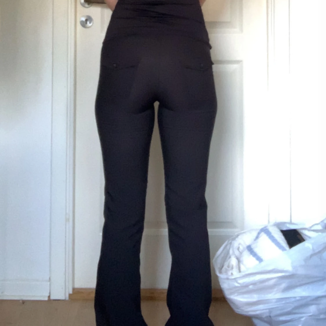 Svarta bootcut kostymbyxor - 1