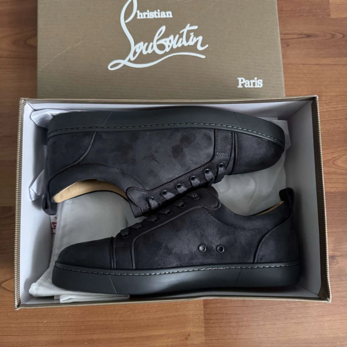 Gråa Christian Louboutin   - 3