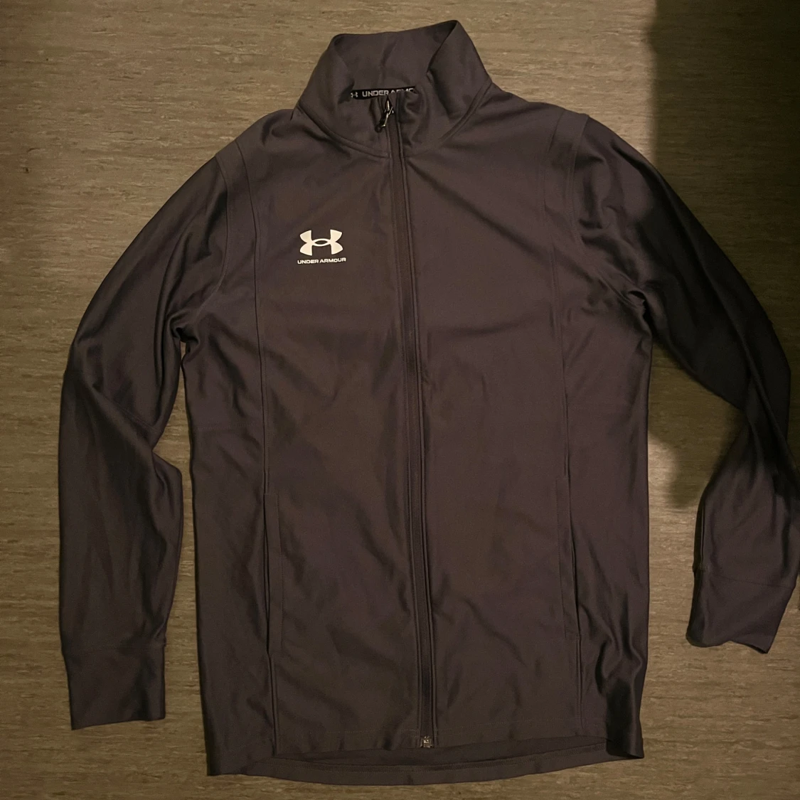 Svart zip-tröja från Under Armour och tränings byxa - 1