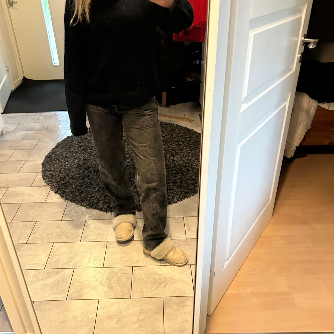 Svarta jeans från Gina - 2