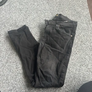 Lee - Lee jeans i fint skick utan defekter