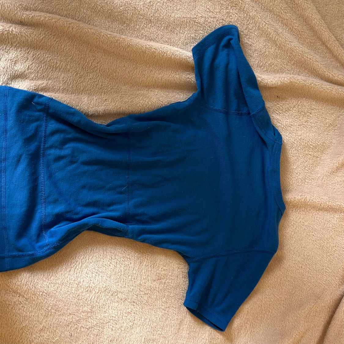 Blå t-shirt från Allive - 2