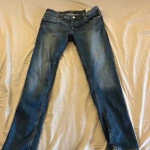 Jack & jones jeans - Slim fit                                                                                          Storlek 32 32