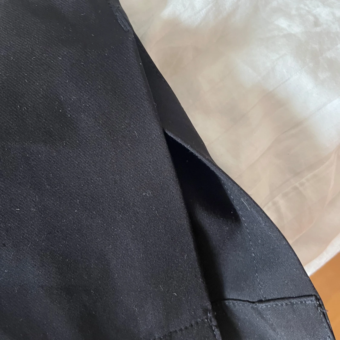 Svarta kostymbyxor från Bik Bok - 1