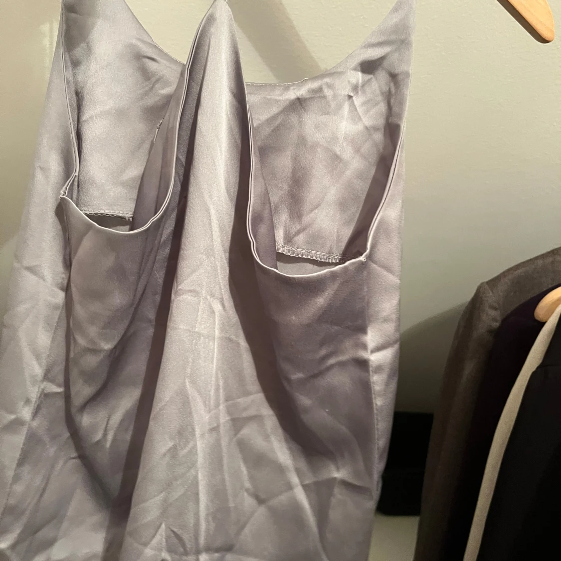 Ljusgrått linne  - 2