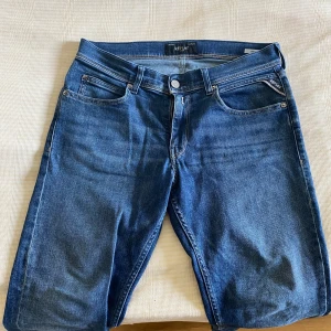 Replay jeans - Tjena! Säljer dessa feta Replay jeans strl 165~ och mycket bra sick hör av dig vid minsta lilla fundering 😊