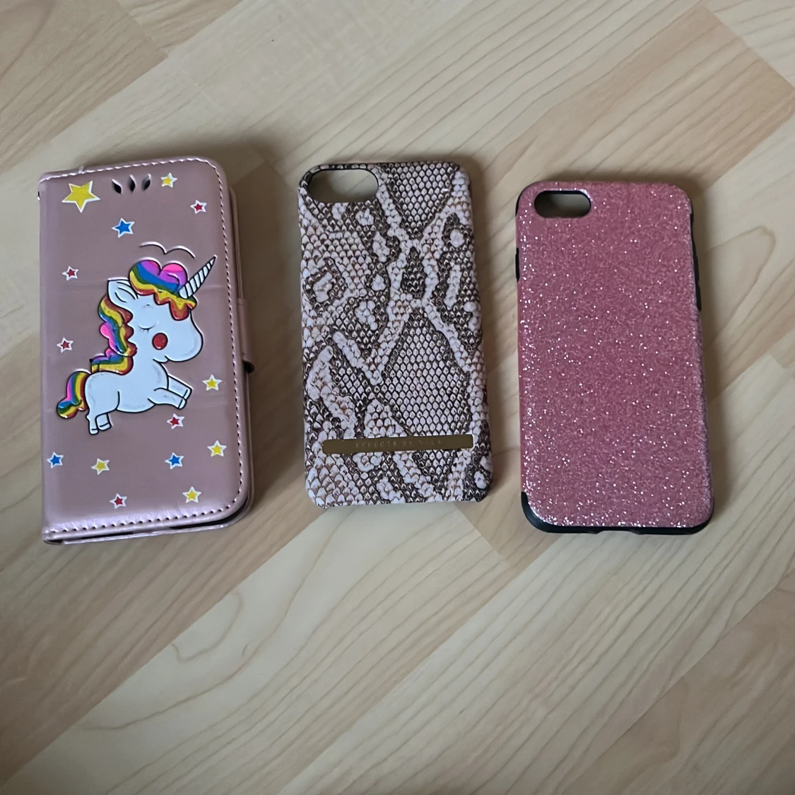 Olika mobilskal för iPhone 6-8 - 2