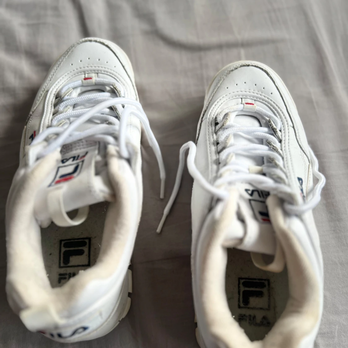 Vita sneakers från FILA - 4