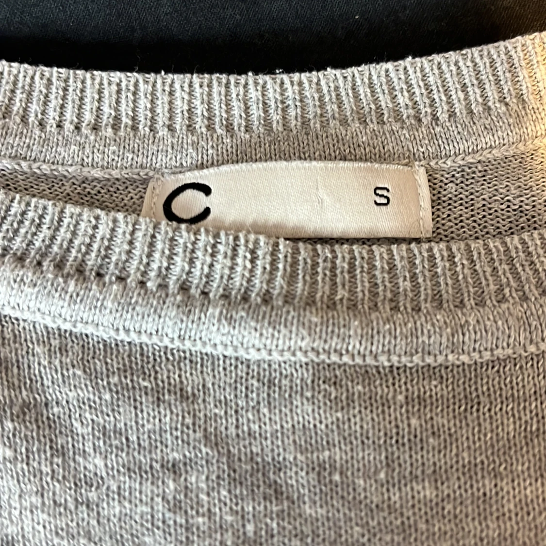 Ljusgrå stickad tröja från Cubus  - 1