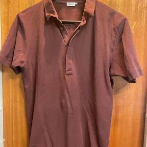 Filippa K Piké - Riktigt skönt material och bra passform. Nypris 1700 kr. Pris kan diskuteras