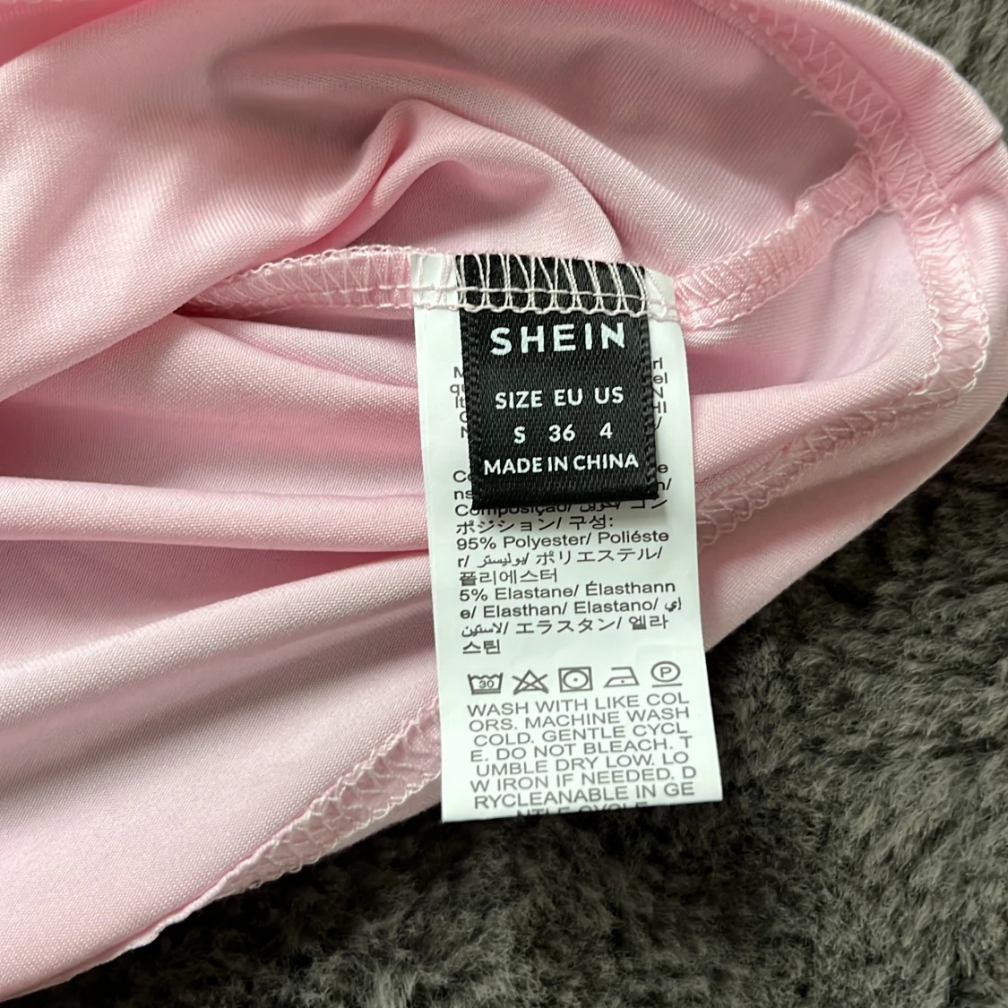 Ljusrosa topp med rosett från SHEIN - 2