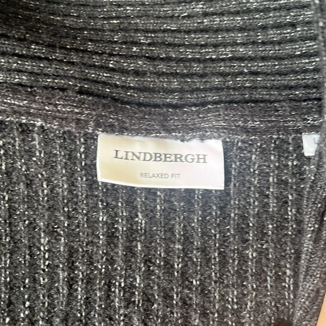 Svart ribbad kofta från Lindbergh - 1