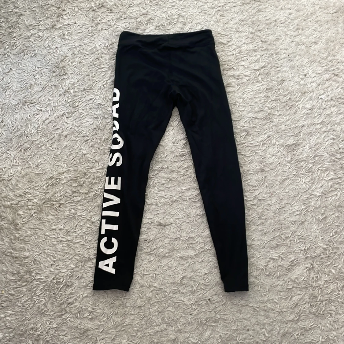 Svarta leggings med tryck ACTIVE SQUAD - 1