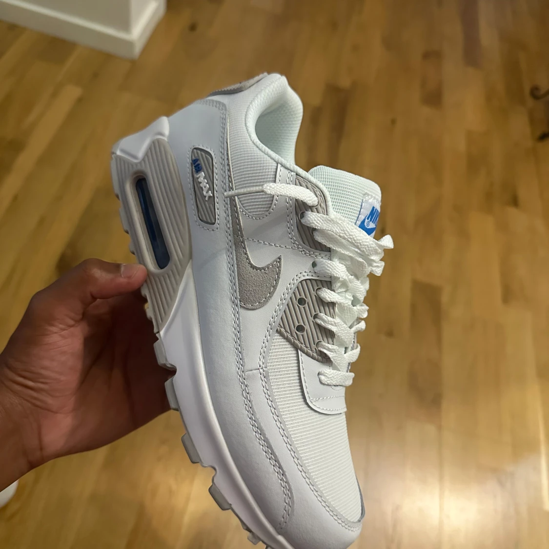 Nike Air Max 90 vita och grå sneakers