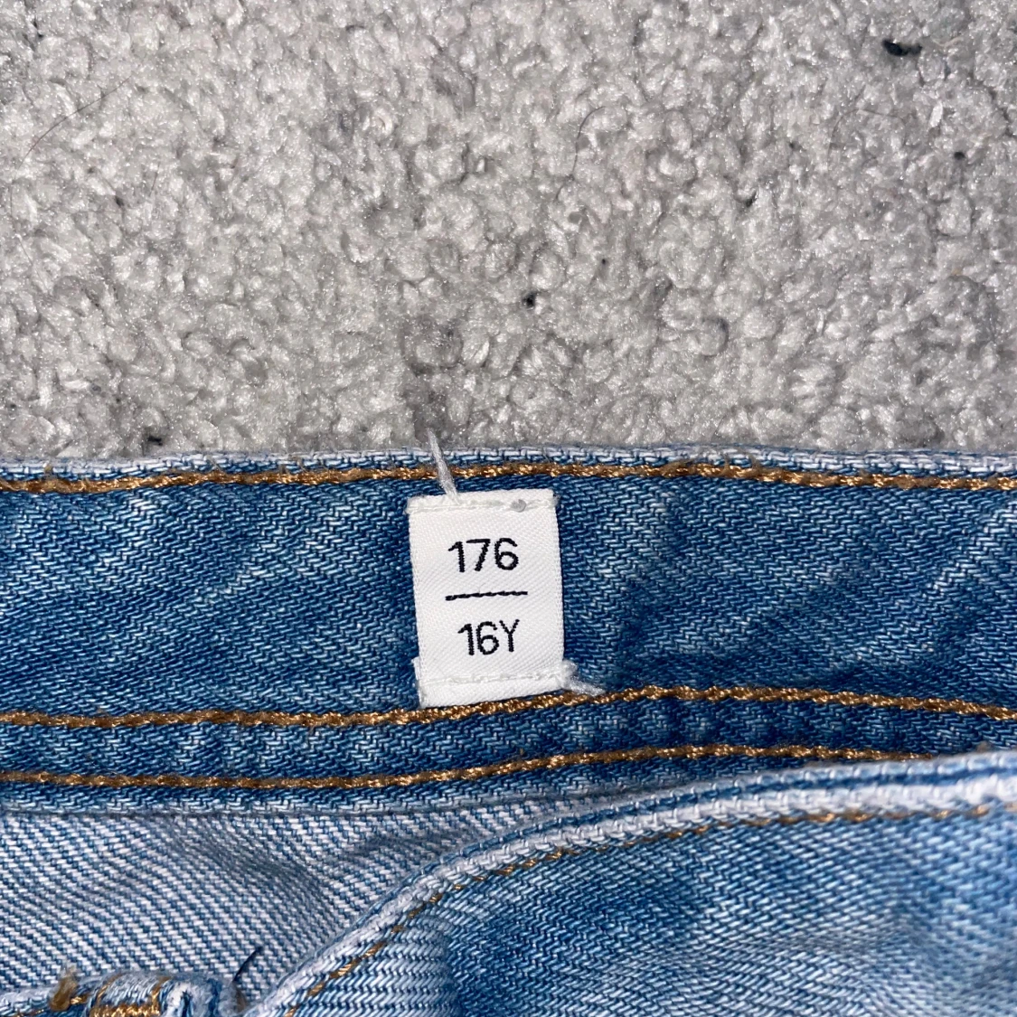 Ljusblåa Jack & Jones jeans - 2