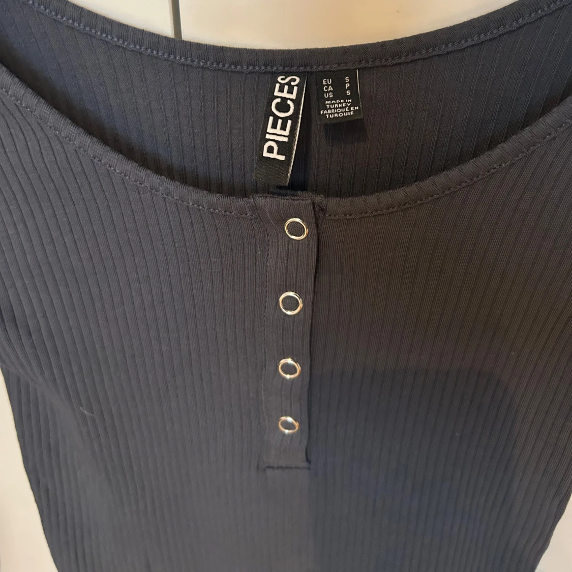 Blå/grå ribbad långärmad topp Pieces - 2