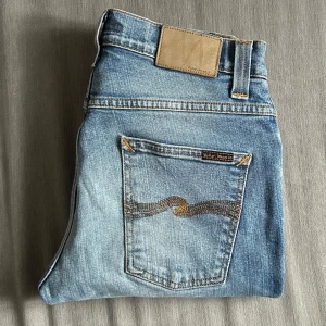 Nudie Jeans | 30/32 - Nudie Jeans | Modell: Grim Tim | Storlek: 30/32 | ActiveResell