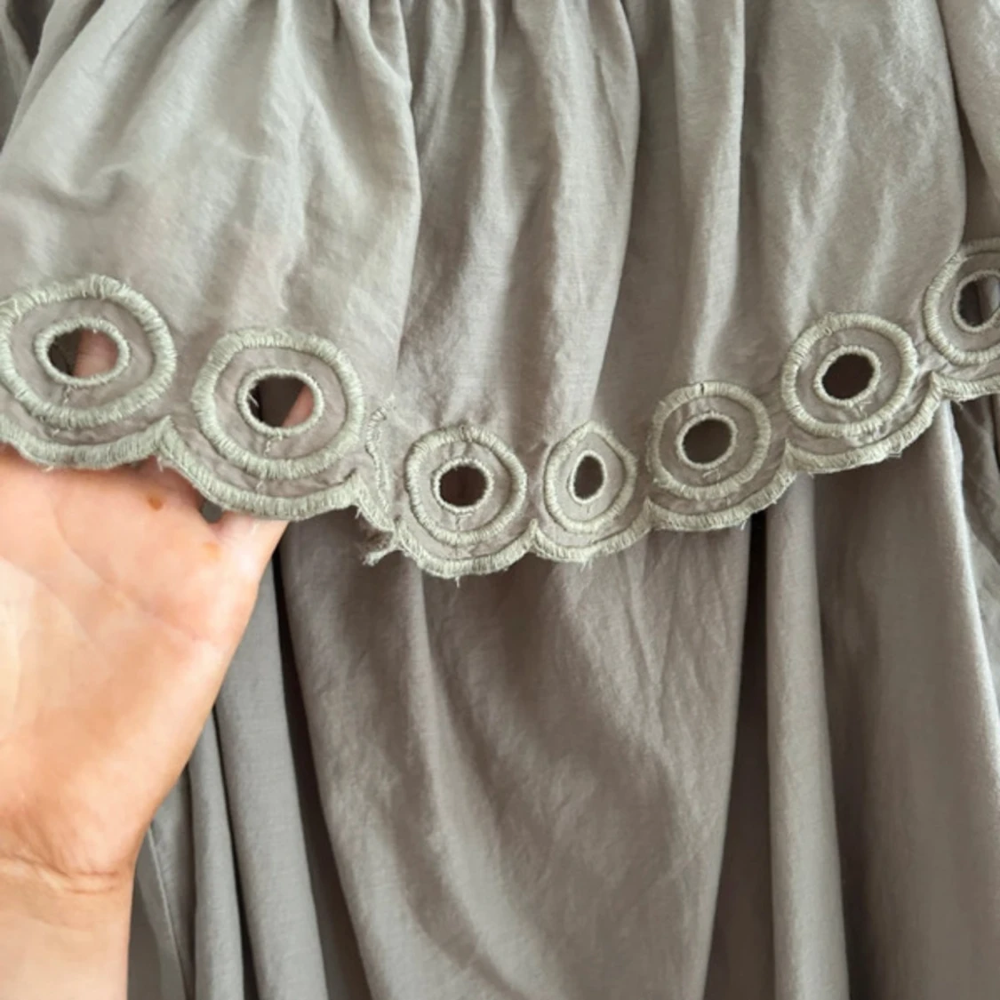 grön off shoulder kortklänning med volang - 4