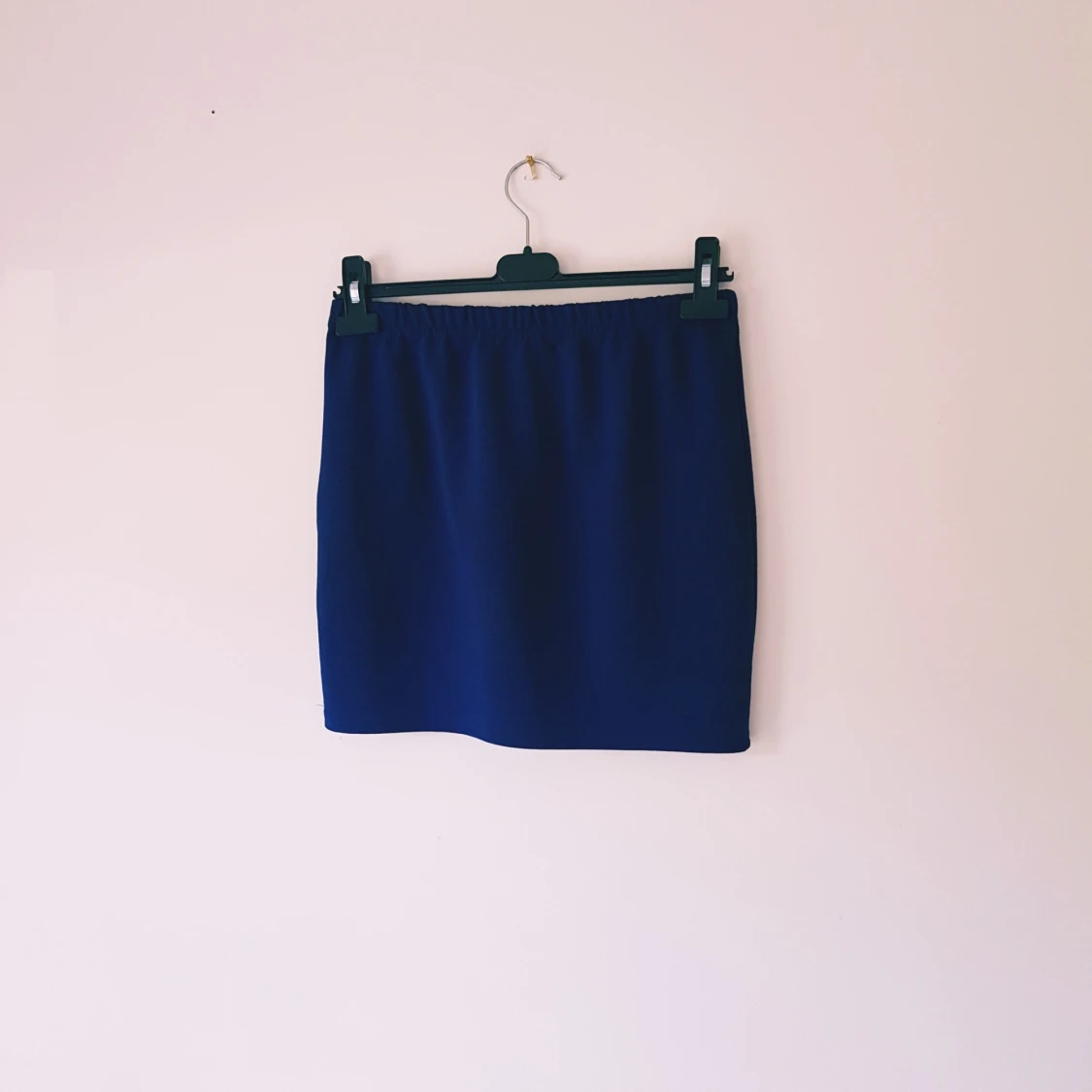 Mörkblå kortkjol från Amisu strl 40 - 1