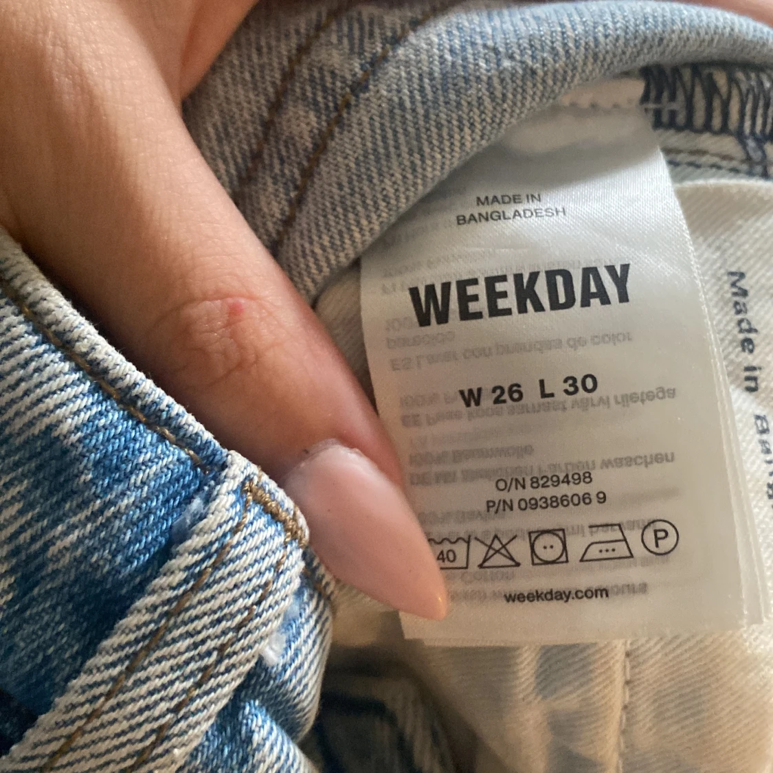 Weekday Arrow Low Straight Jeans ljusblå - 3